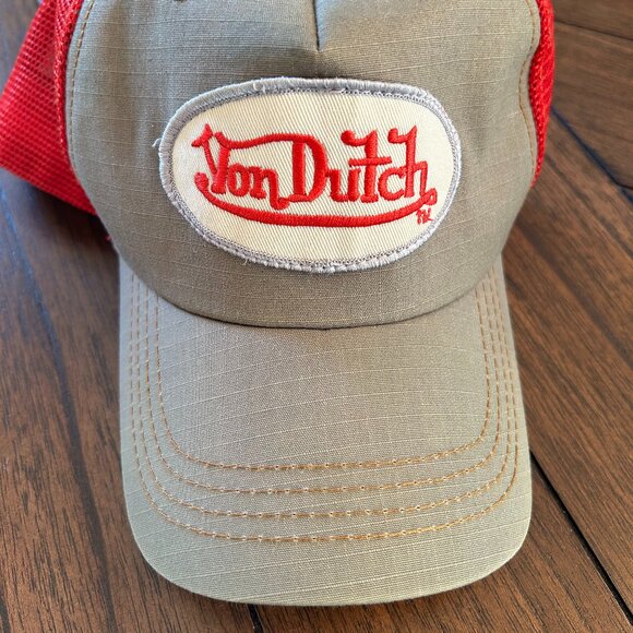 Vintage Von Dutch Trucker Hat (Red/Green) - Picture 1 of 5